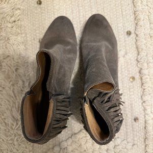 Matiko Women's Booties. Size 8.